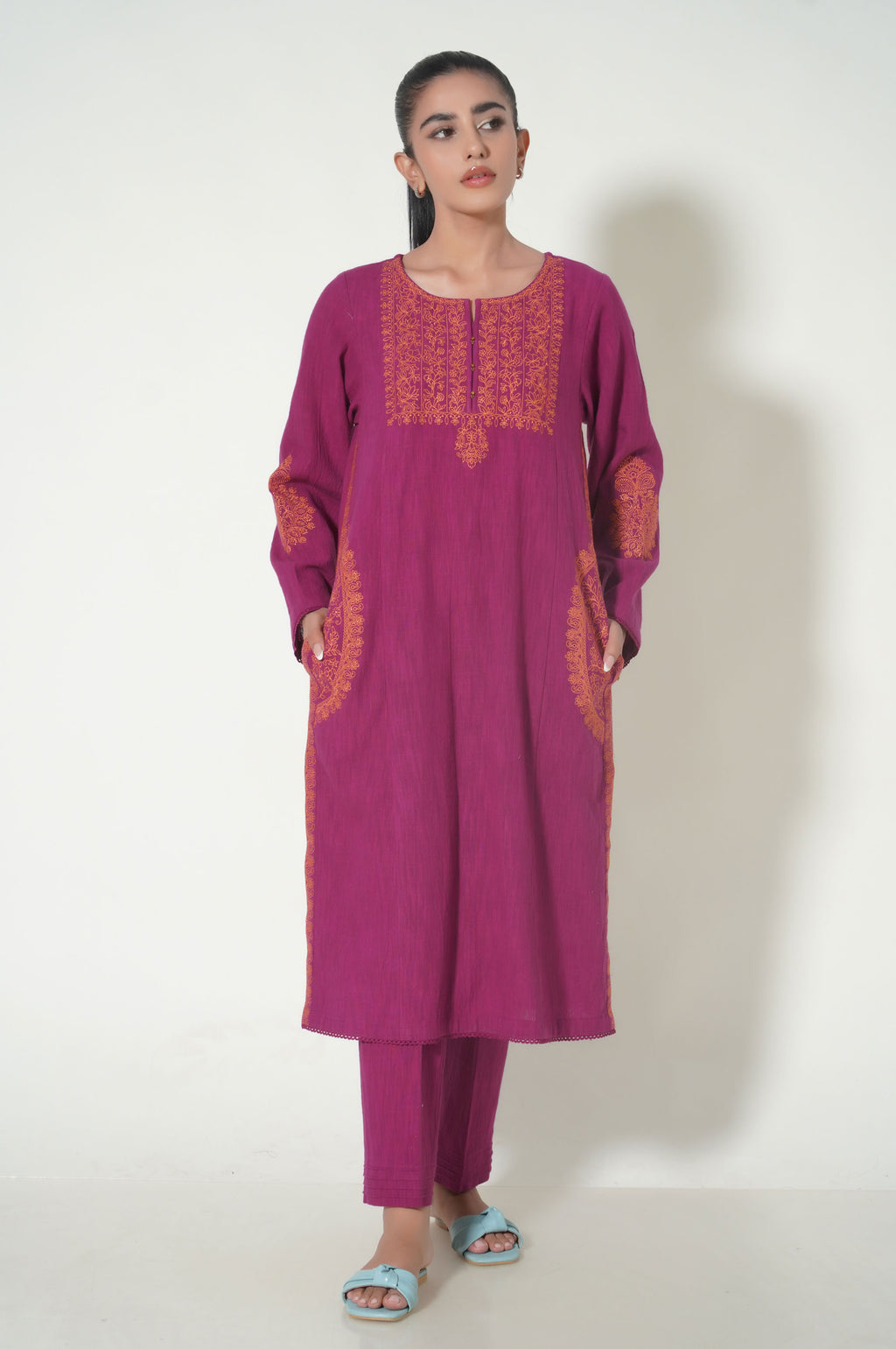 Unstitched 3 Piece Embroidered Thai Khaddar Suit