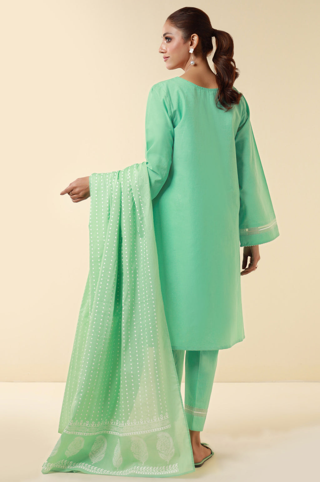 Unstitched 3 Piece Embroidered Lawn Suit