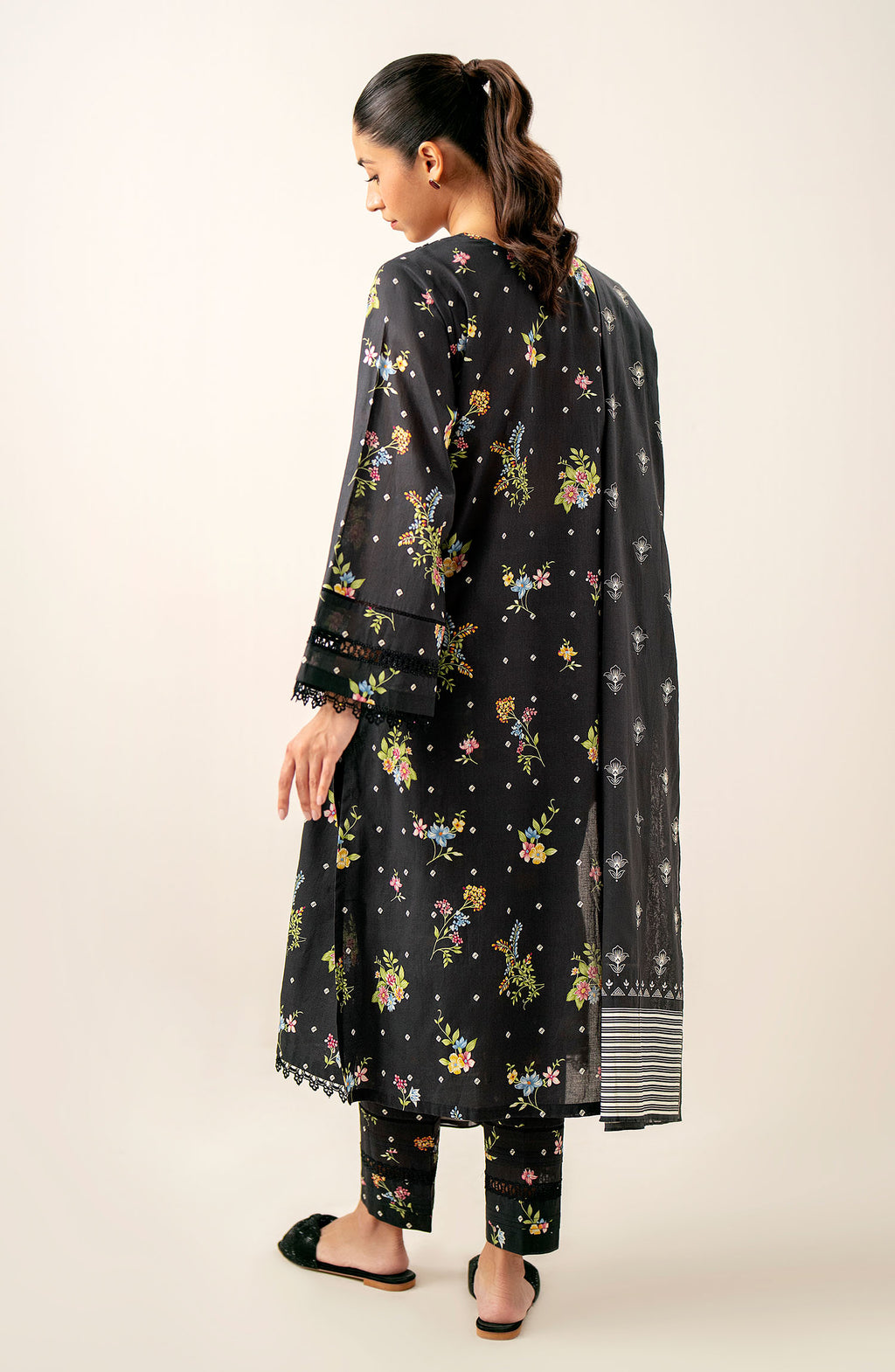 Unstitched 3 Piece Printed Lawn with Printed Cambric Bottom