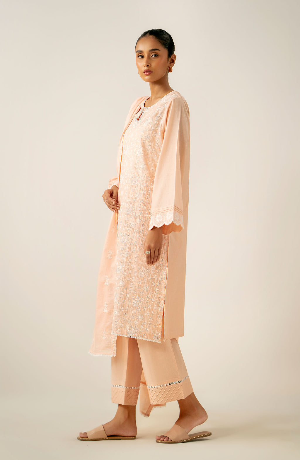 Unstitched 3 Piece Embroidered Chikankari Lawn Suit