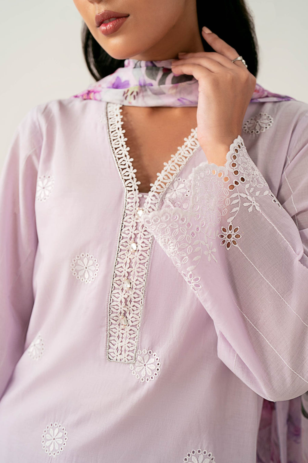 Unstitched 3 Piece Embroidered Chikankari Lawn Suit