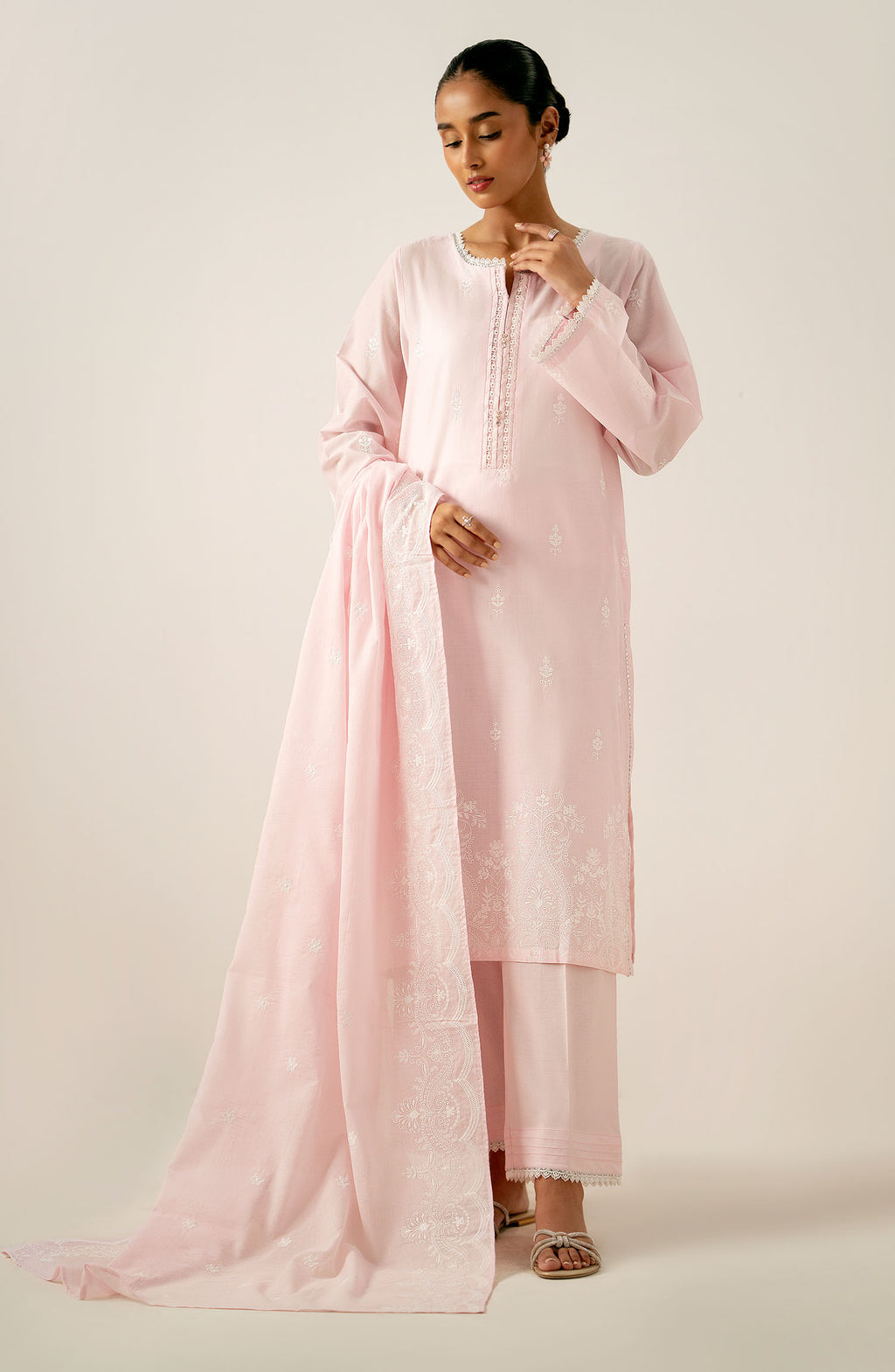 Unstitched 3 Piece Embroidered Chikankari Lawn Suit