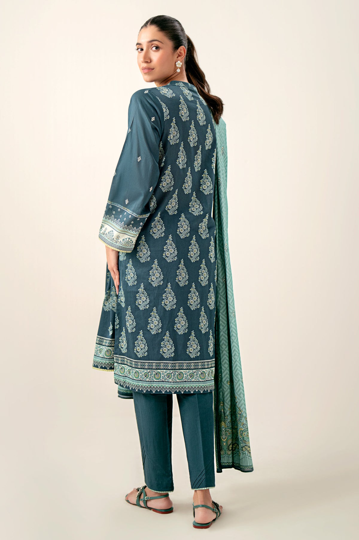 Unstitched 3 Piece Printed Lawn Shirt with Lawn Dupatta