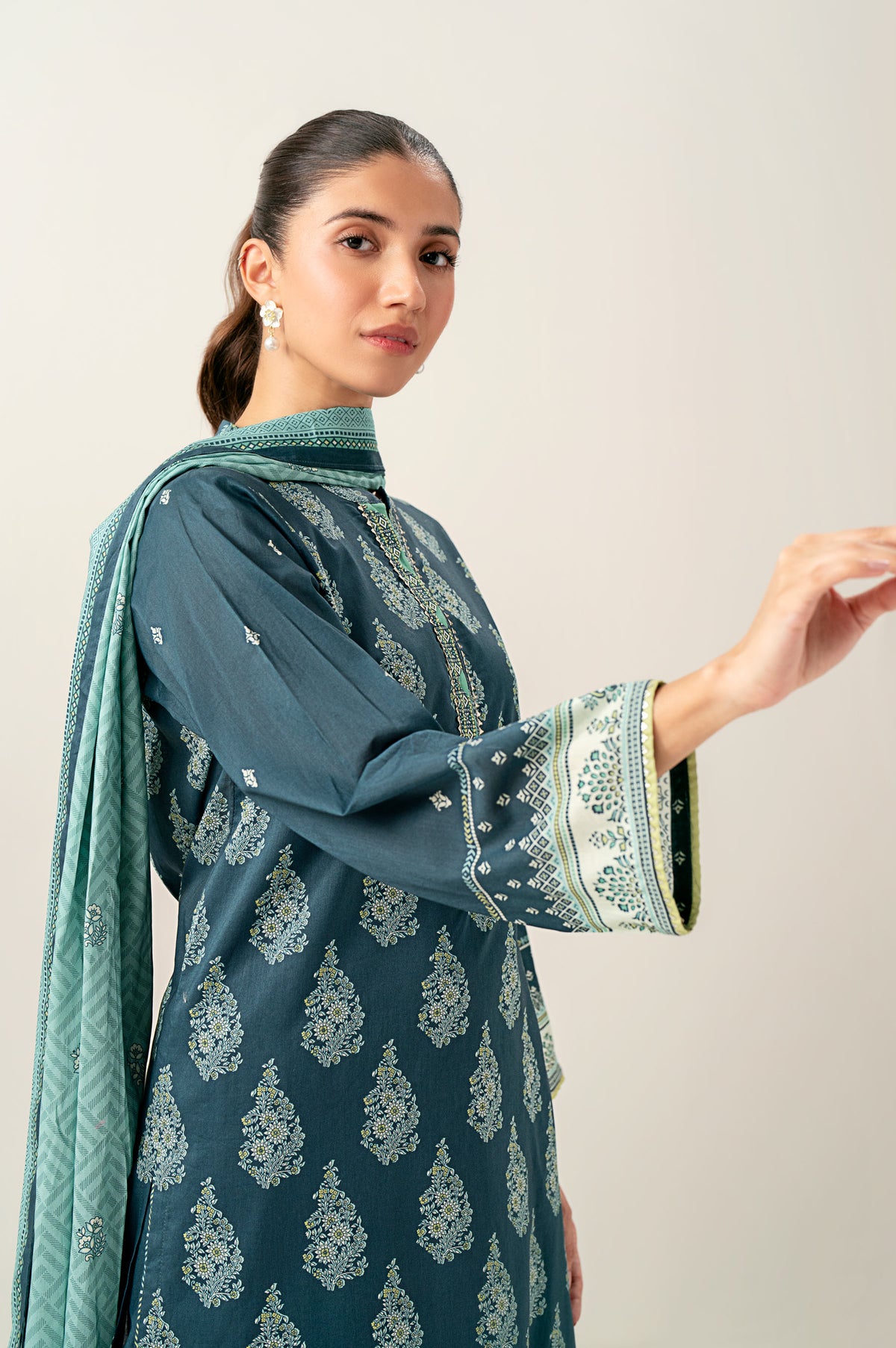 Unstitched 3 Piece Printed Lawn Shirt with Lawn Dupatta