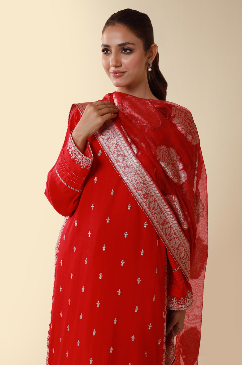 Unstitched 3 Piece Embroidered Oak Silk Suit with Cotton Net Jacquard Dupatta