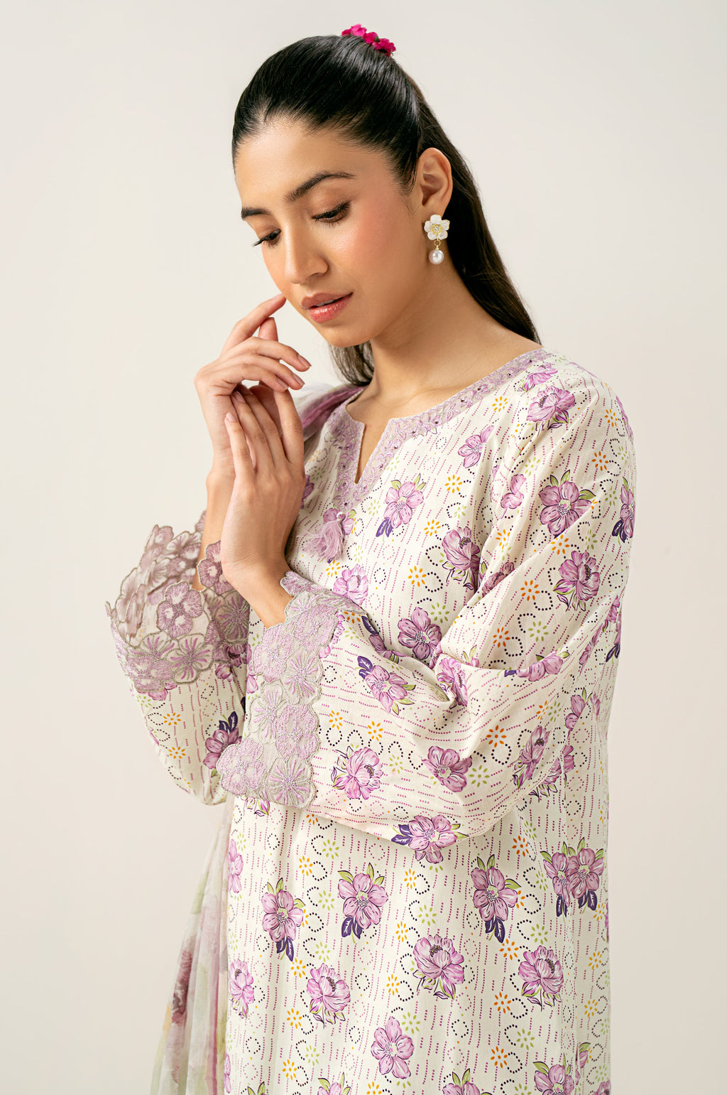 Unstitched 3 Piece Embroidered Lawn Shirt with Chiffon Dupatta