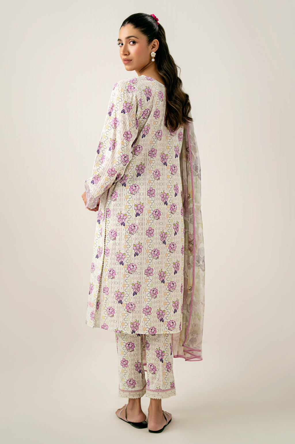 Unstitched 3 Piece Embroidered Lawn Shirt with Chiffon Dupatta