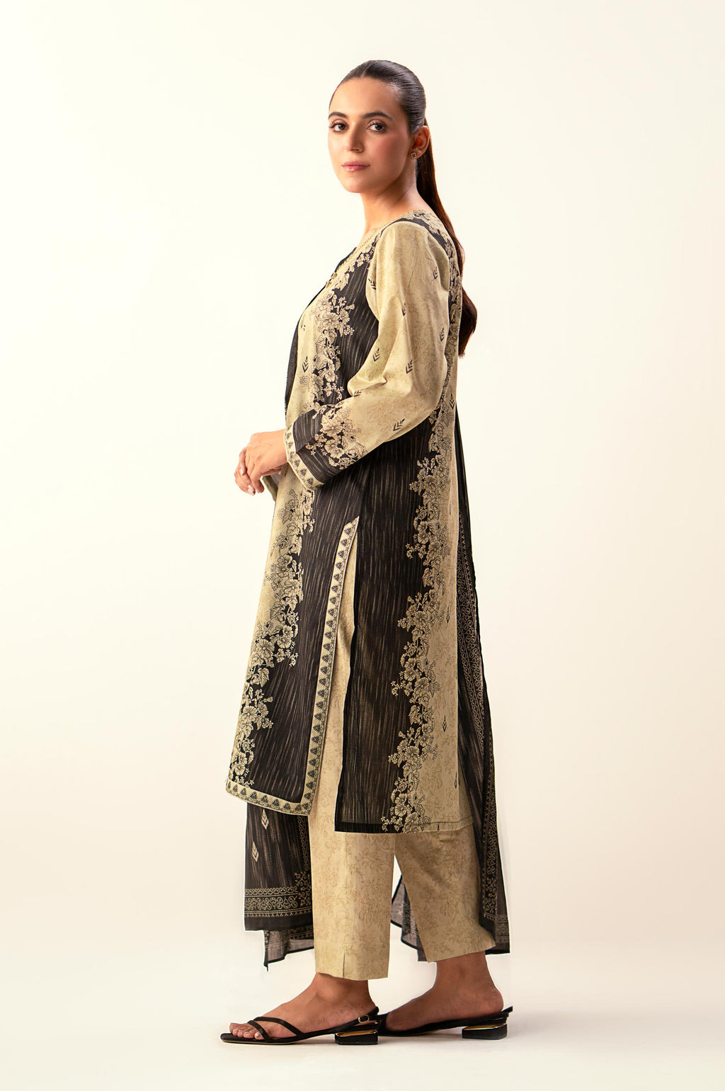 Unstitched 3 Piece Printed Lawn Suit