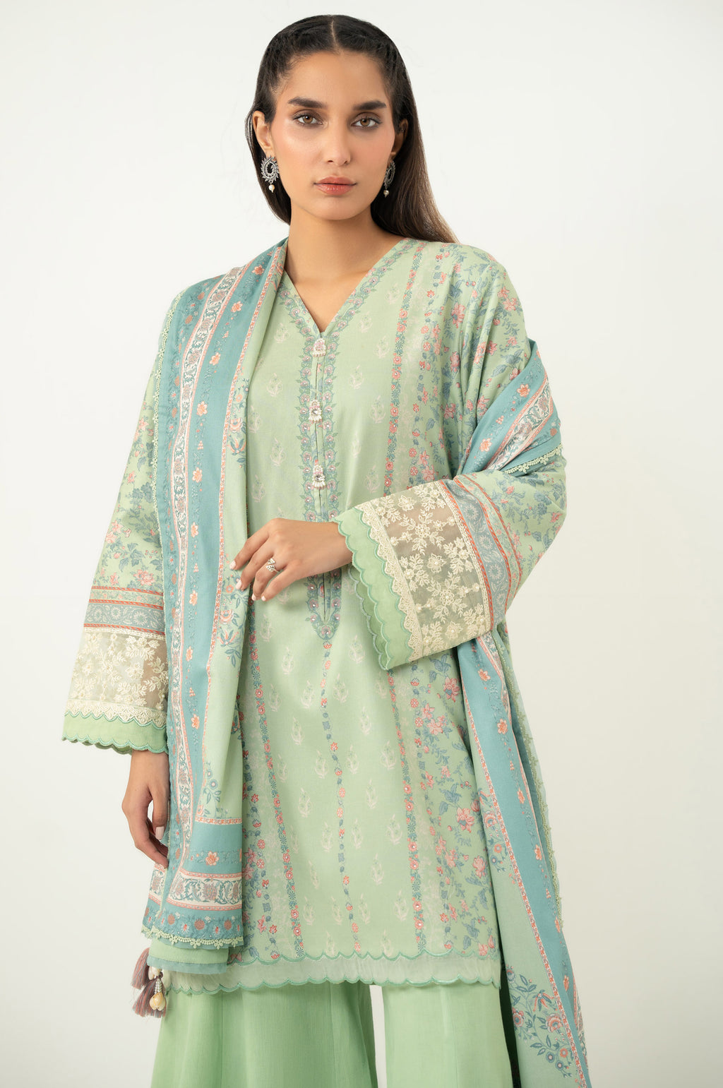 UNSTITCHED EMBROIDERED SUIT