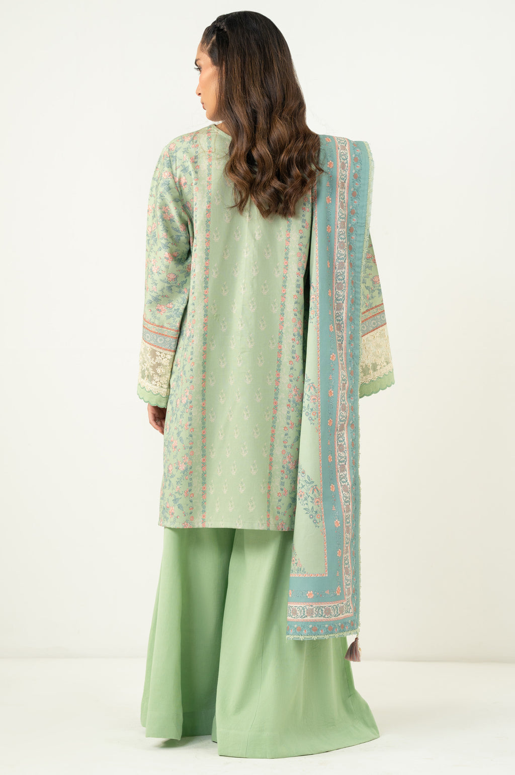 UNSTITCHED EMBROIDERED SUIT