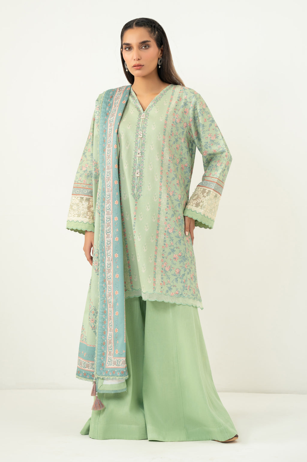 UNSTITCHED EMBROIDERED SUIT