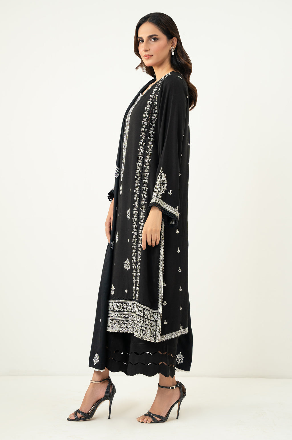 UNSTITCHED CHIKANKARI SUIT