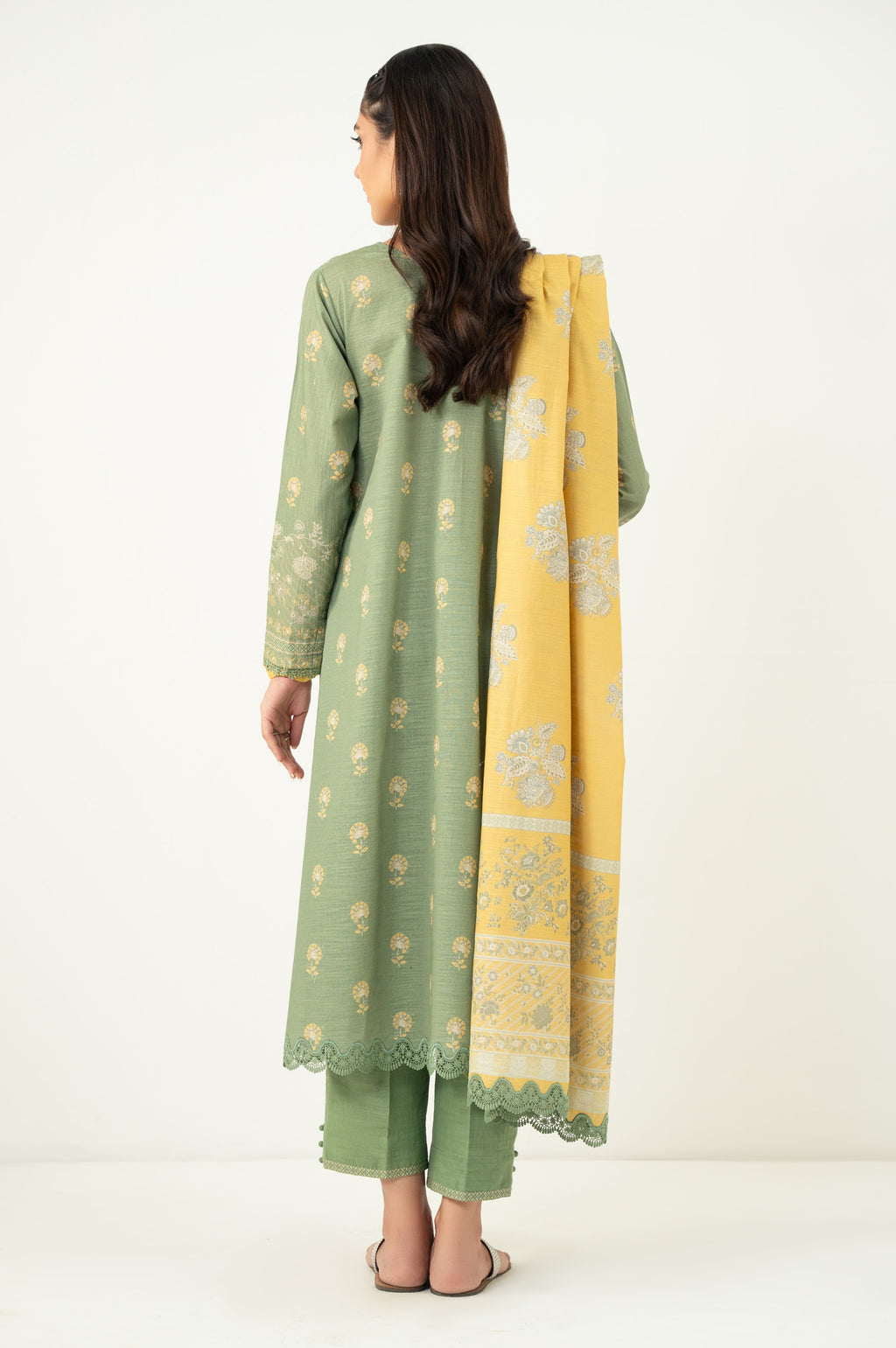 UNSTITCHED EMBROIDERED SUIT