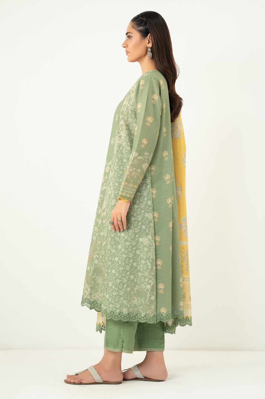 UNSTITCHED EMBROIDERED SUIT