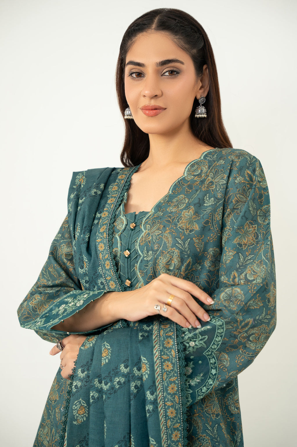 UNSTITCHED EMBROIDERED SUIT