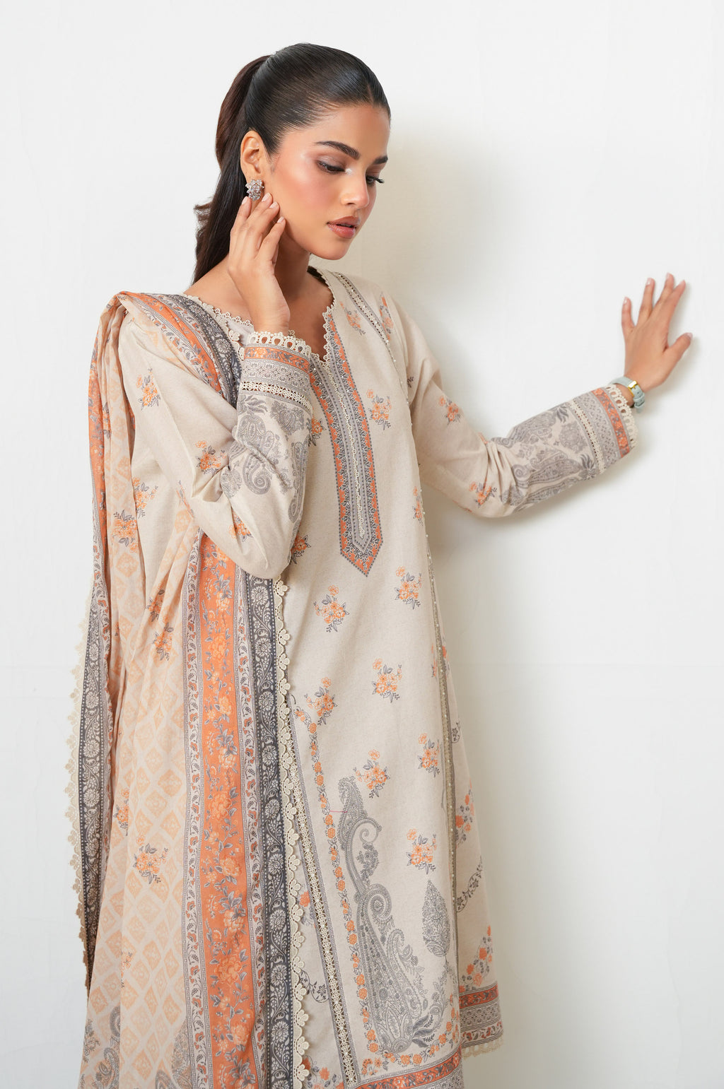 UNSTITCHED PRINTED SUIT