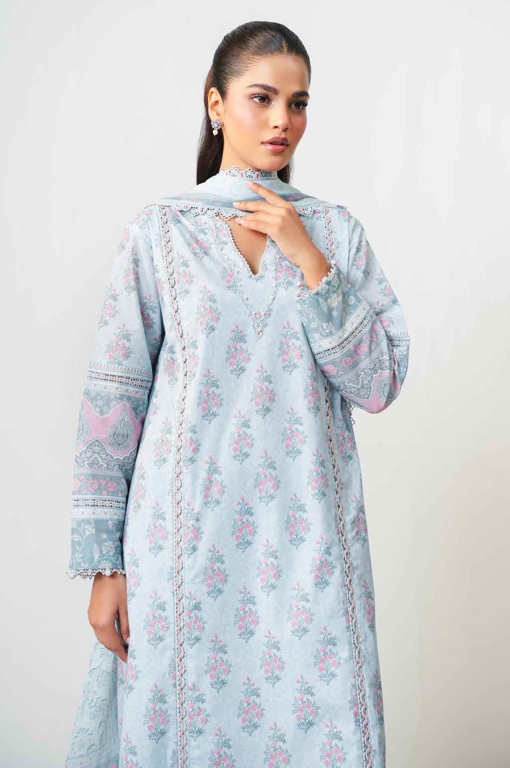 UNSTITCHED PRINTED SUIT