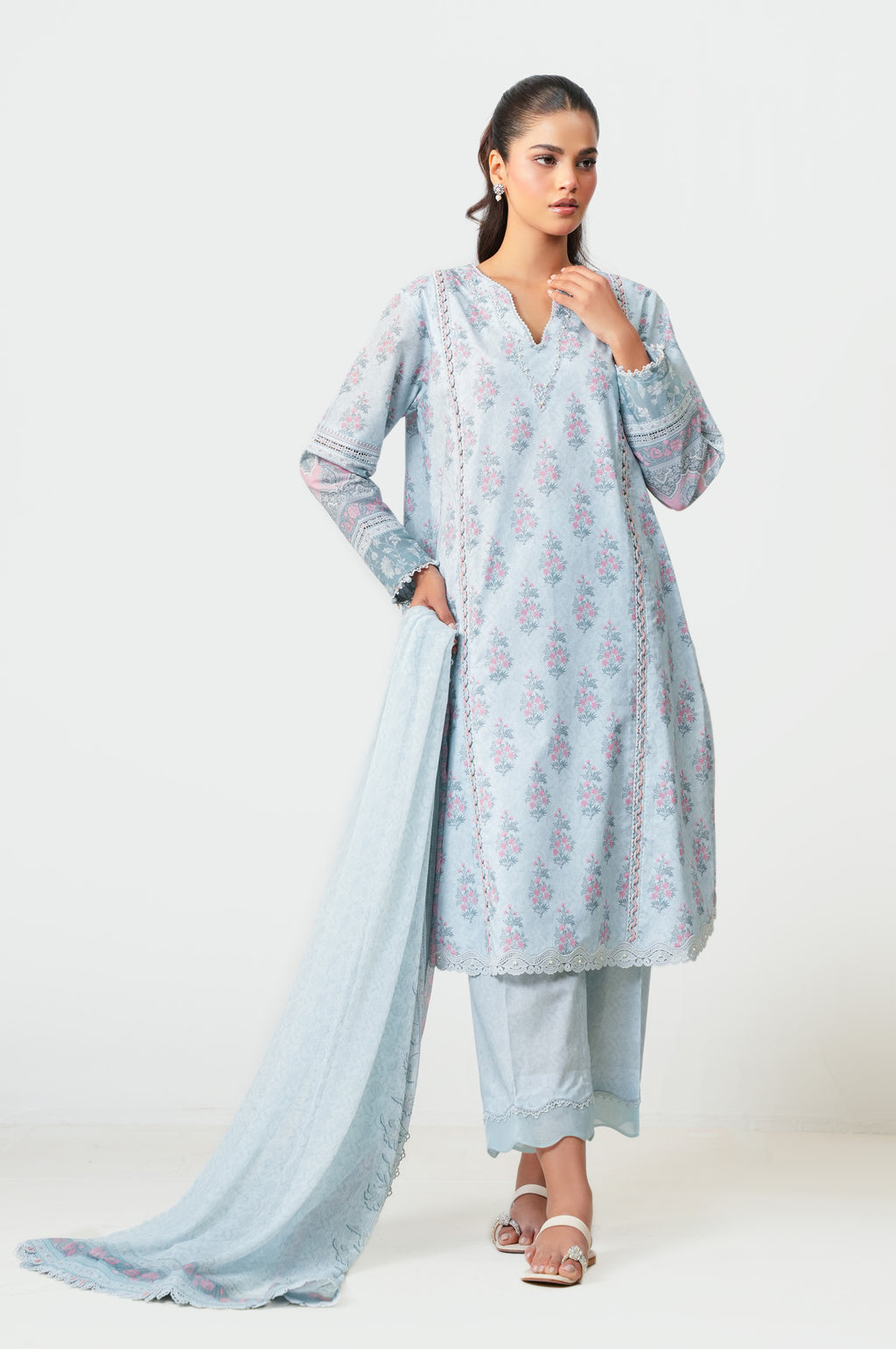 UNSTITCHED PRINTED SUIT