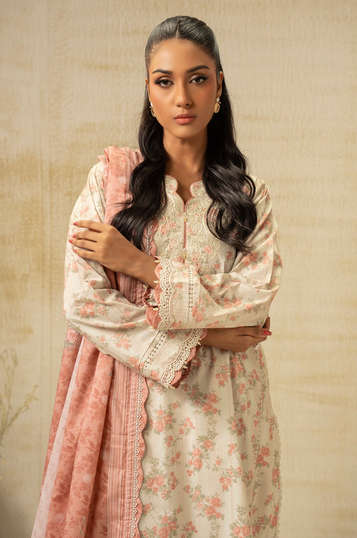 EMBROIDERED LAWN UNSTITCHED 3 PIECE SUIT