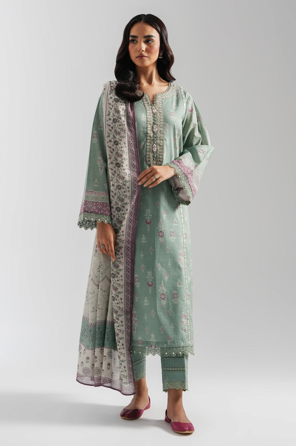 UNSTITCHED EMBROIDERED SUIT