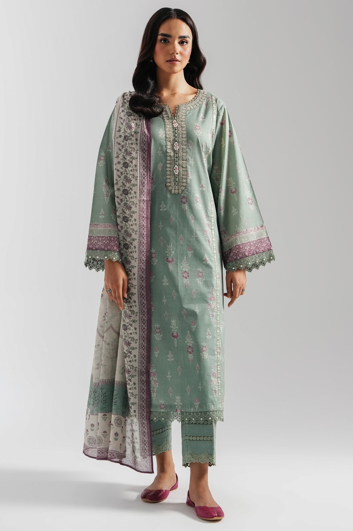 UNSTITCHED EMBROIDERED SUIT