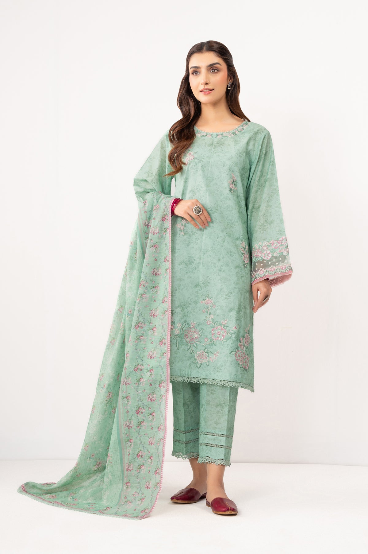 UNSTITCHED EMBROIDERED SUIT