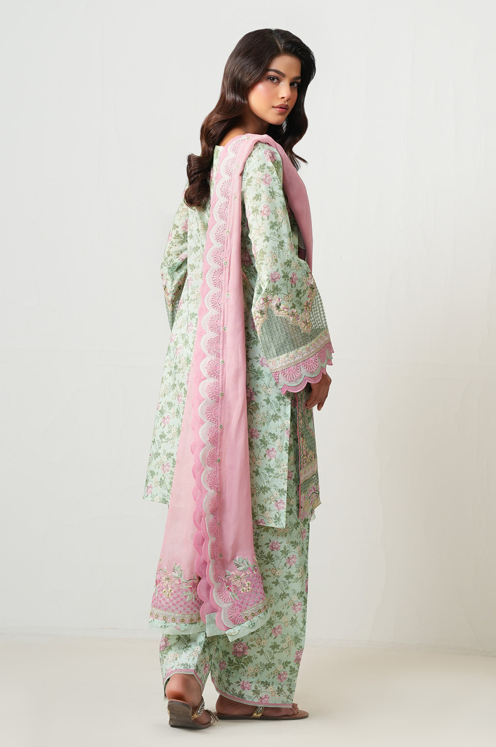 UNSTITCHED EMBROIDERED SUIT