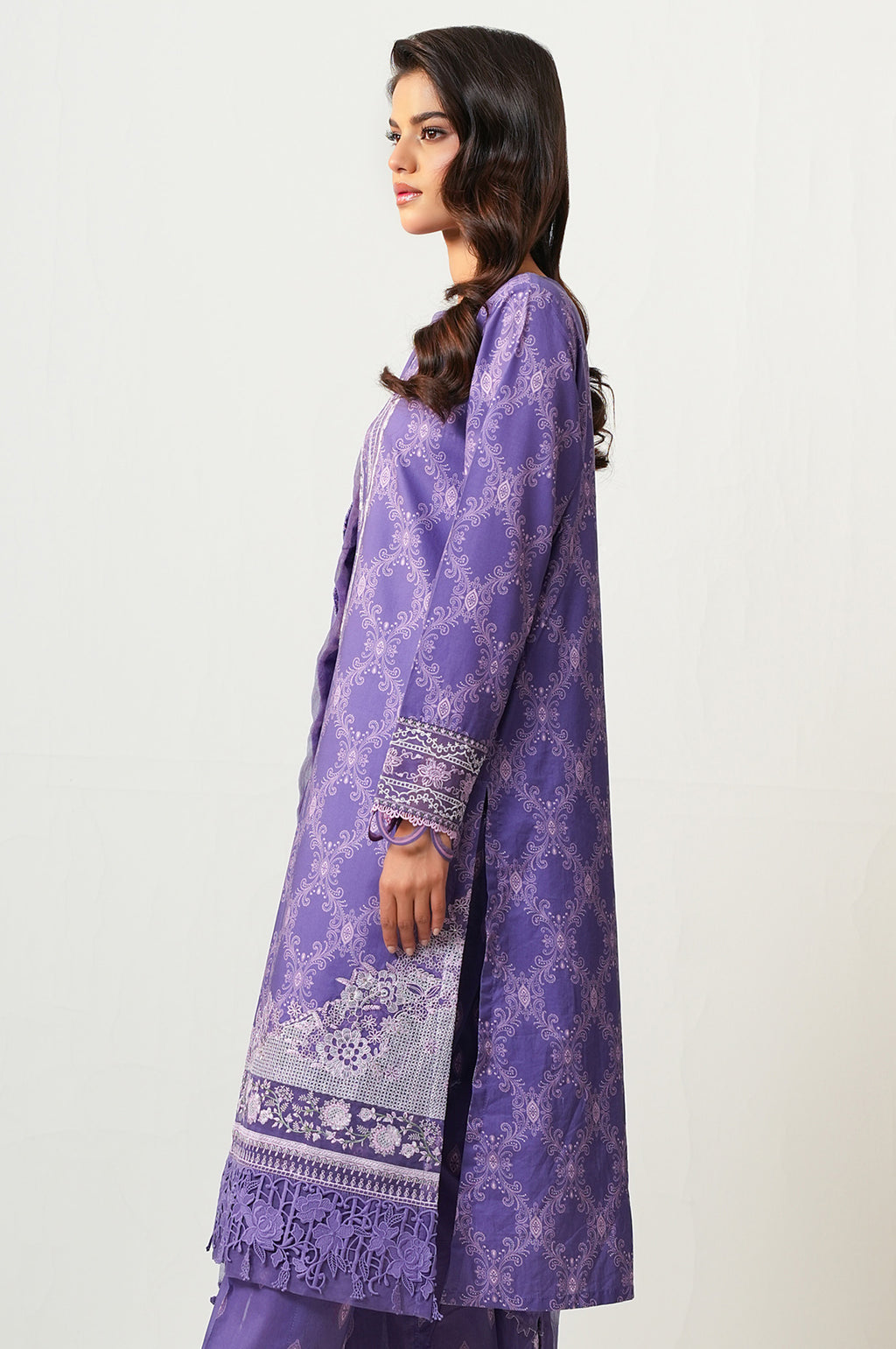 UNSTITCHED EMBROIDERED SUIT