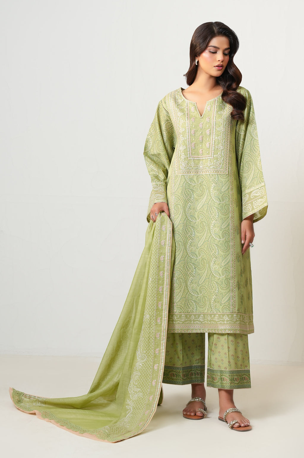 UNSTITCHED EMBROIDERED SUIT
