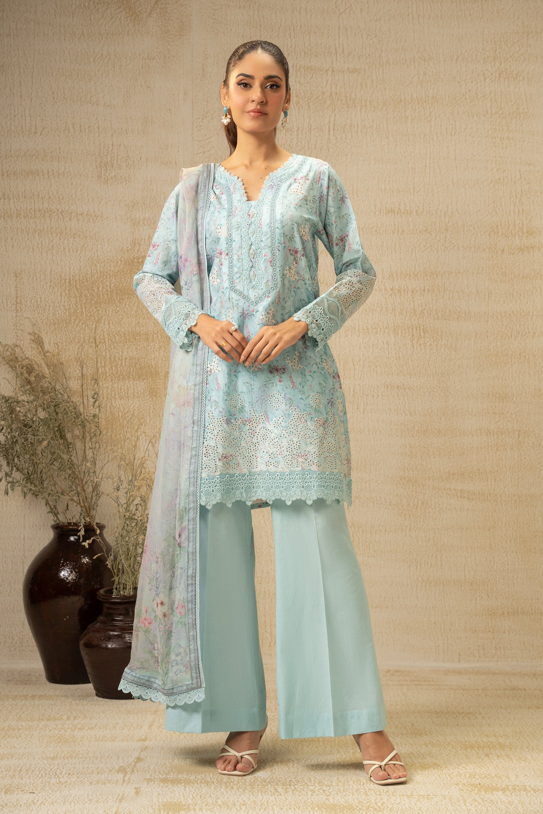 EMBROIDERED CHIKANKARI UNSTITCHED 3 PIECE SUIT (FACTORY E-OUTLET)