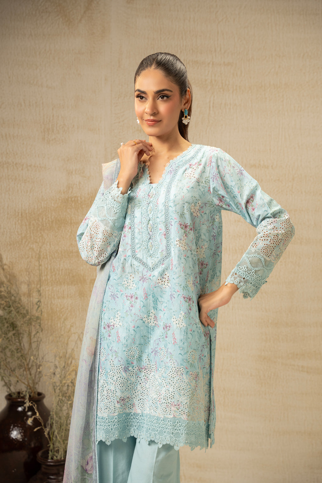 EMBROIDERED CHIKANKARI UNSTITCHED 3 PIECE SUIT