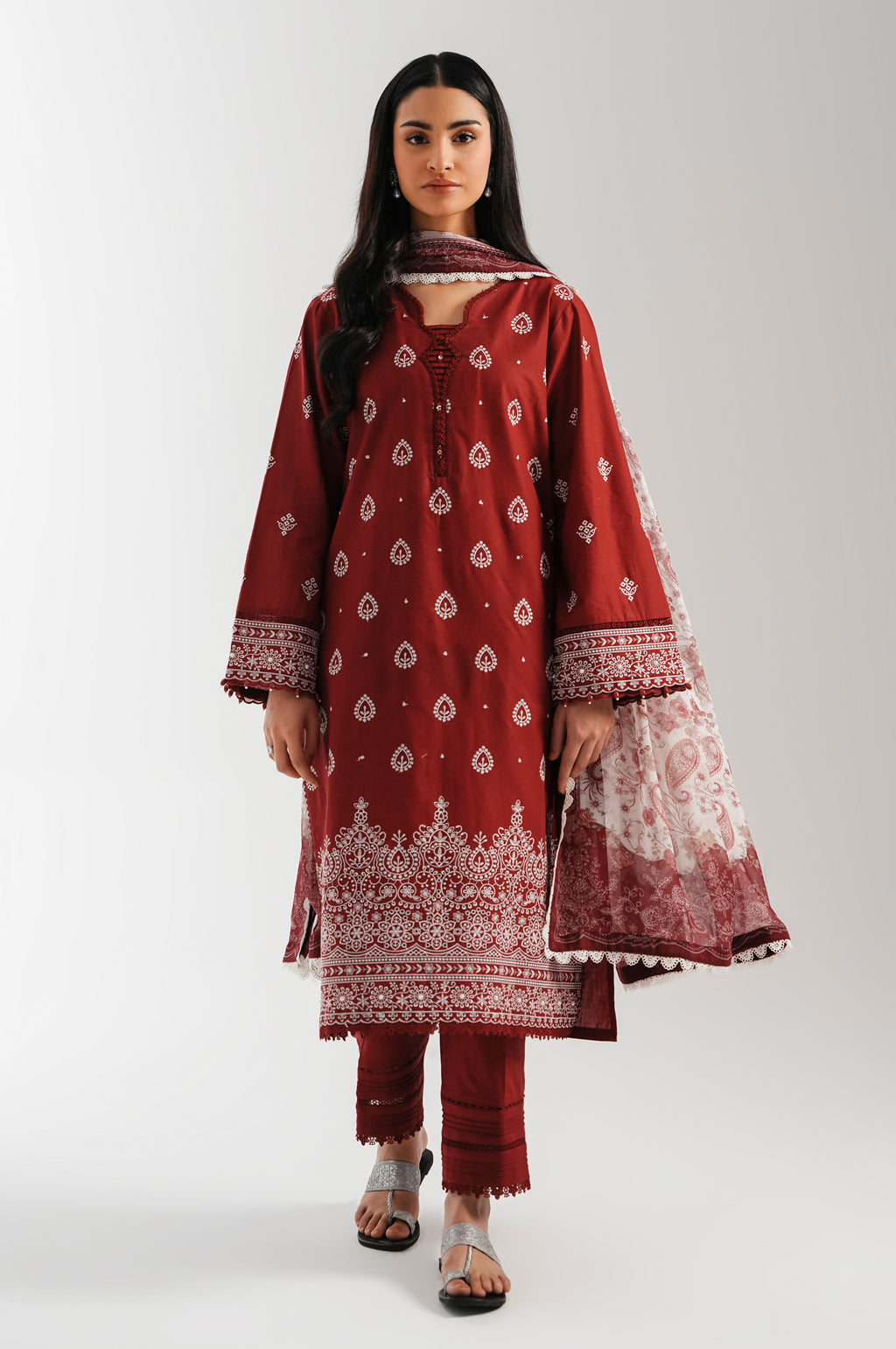 UNSTITCHED EMBROIDERED SUIT