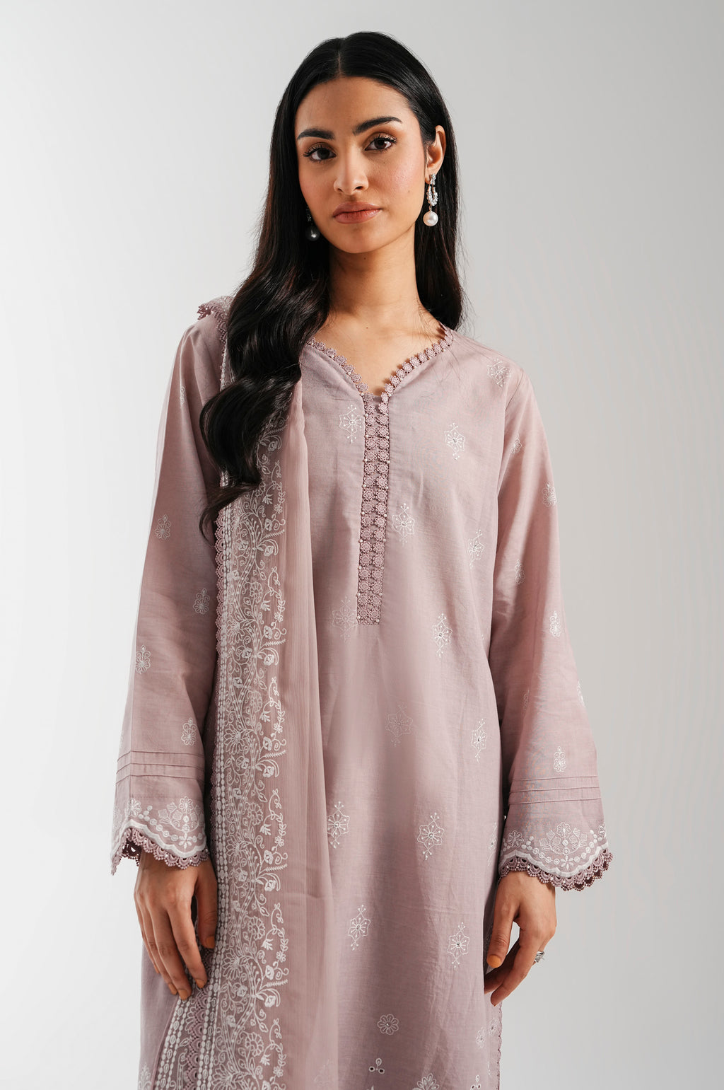 UNSTITCHED EMBROIDERED SUIT