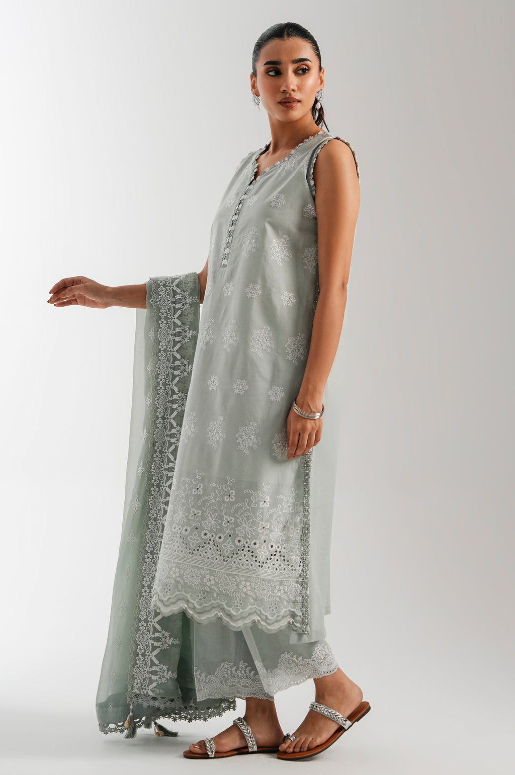 UNSTITCHED EMBROIDERED SUIT