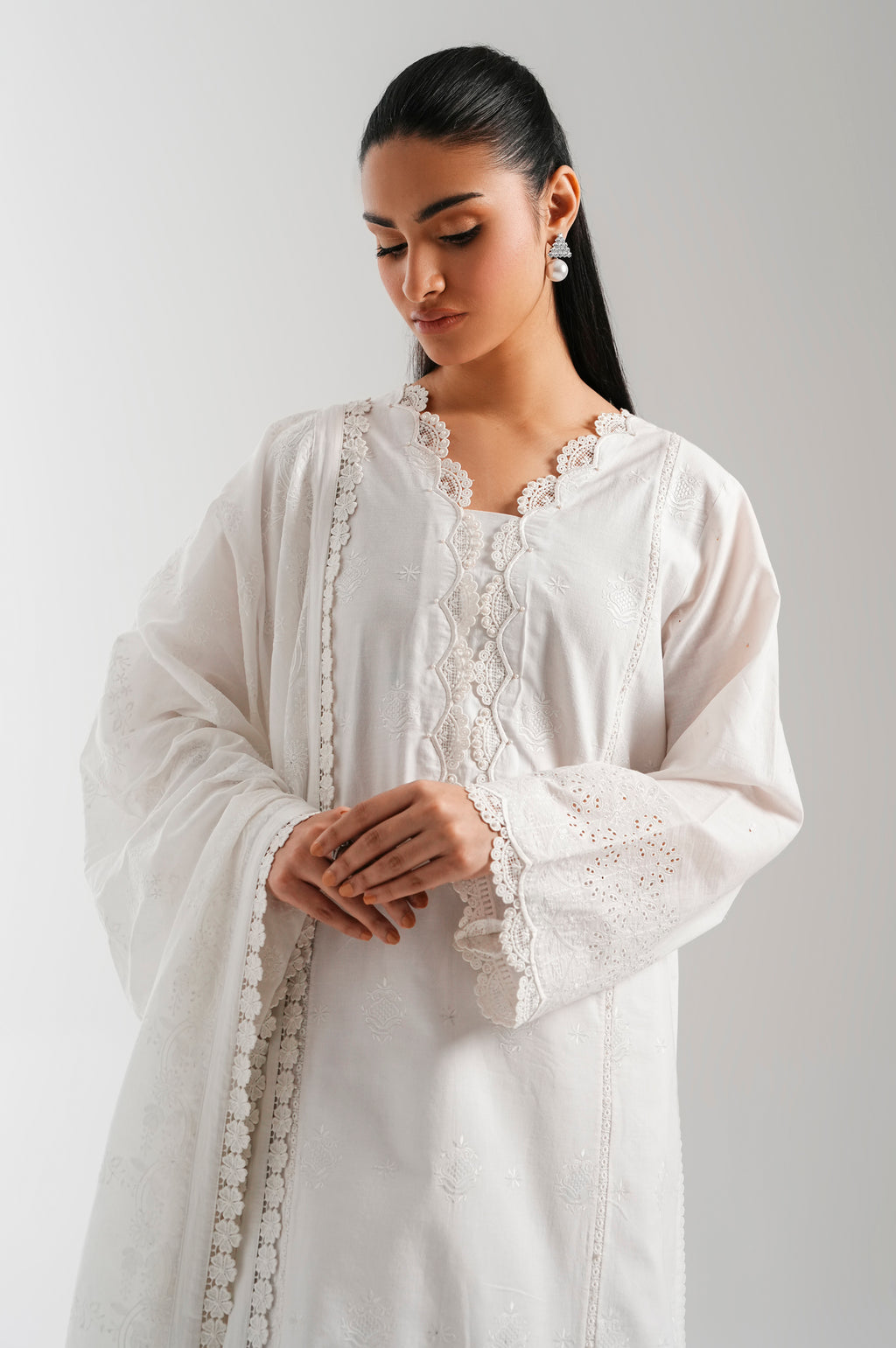 UNSTITCHED EMBROIDERED SUIT