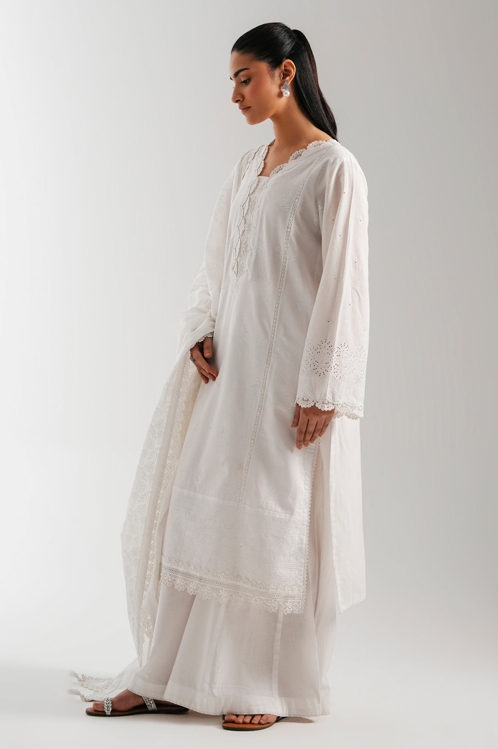 UNSTITCHED EMBROIDERED SUIT