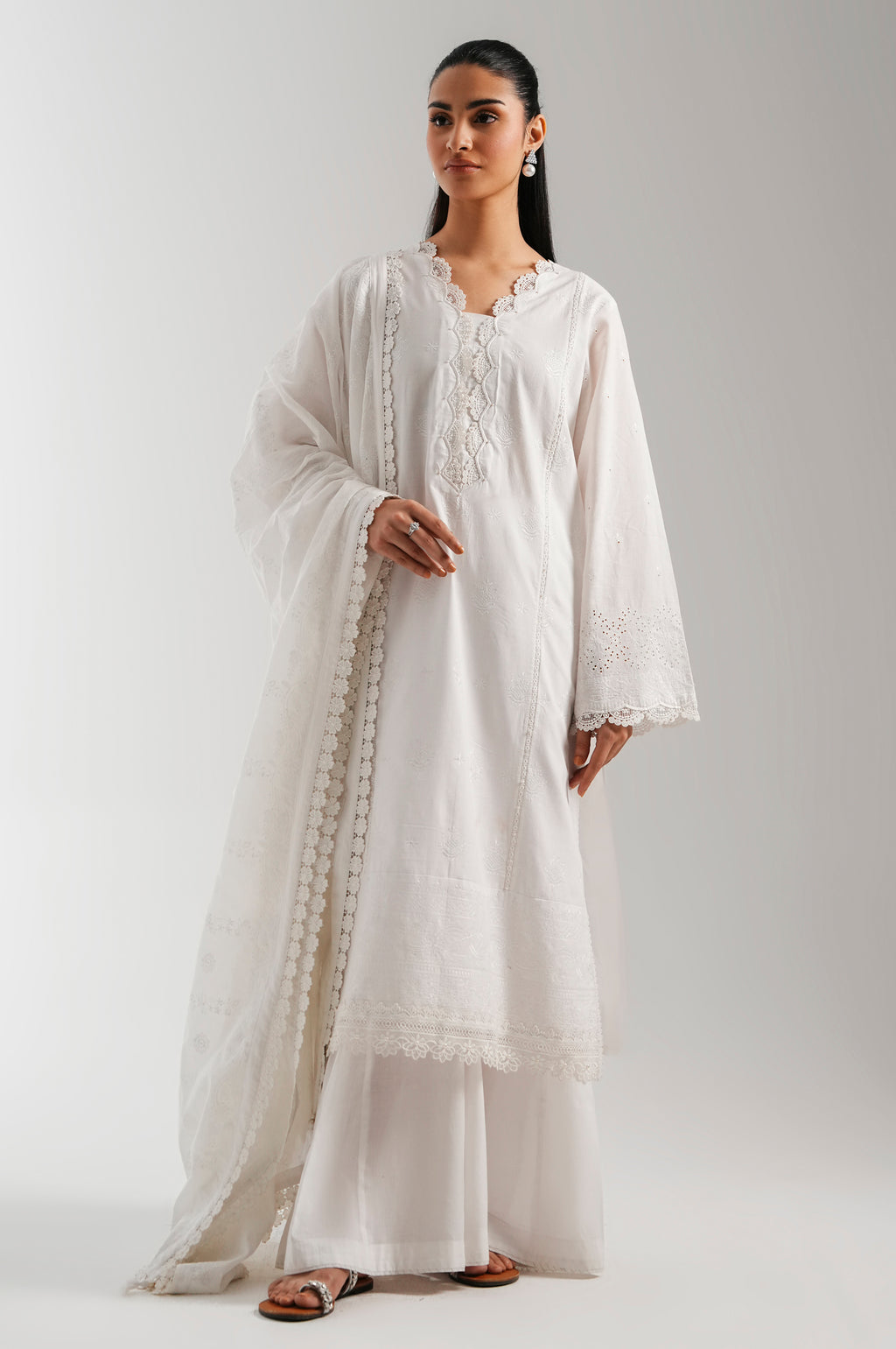 UNSTITCHED EMBROIDERED SUIT