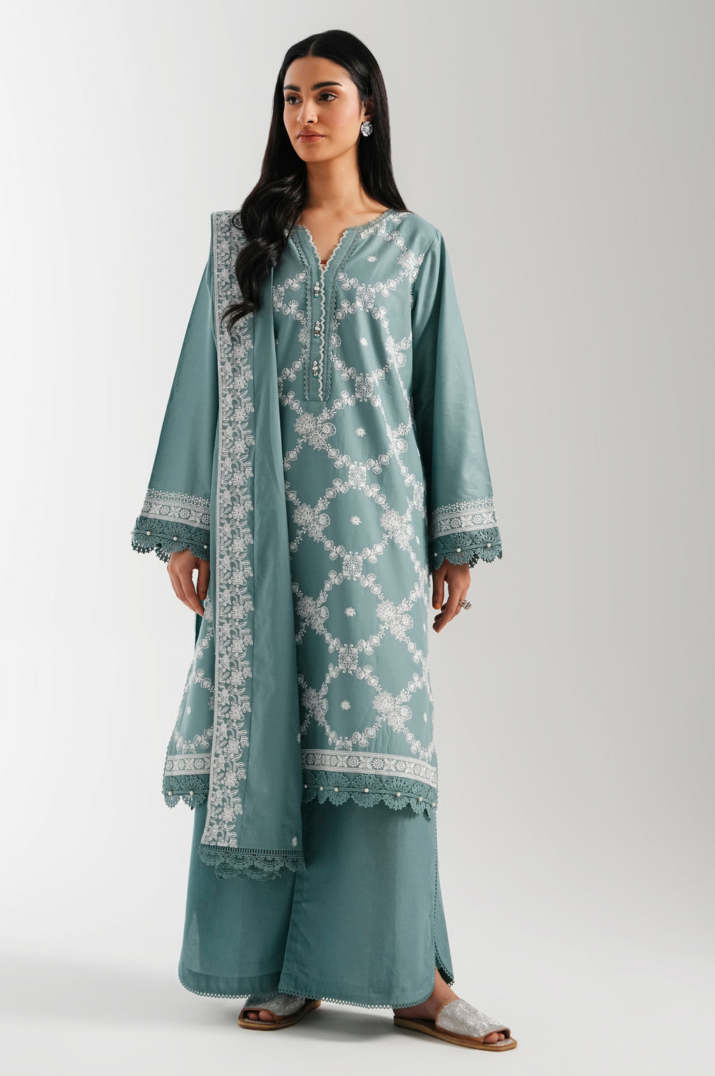 UNSTITCHED EMBROIDERED SUIT