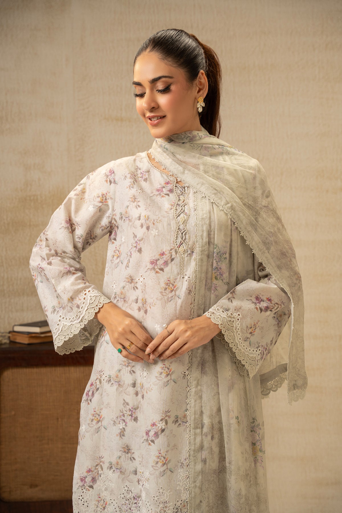 UNSTITCHED 3 PIECE SUIT