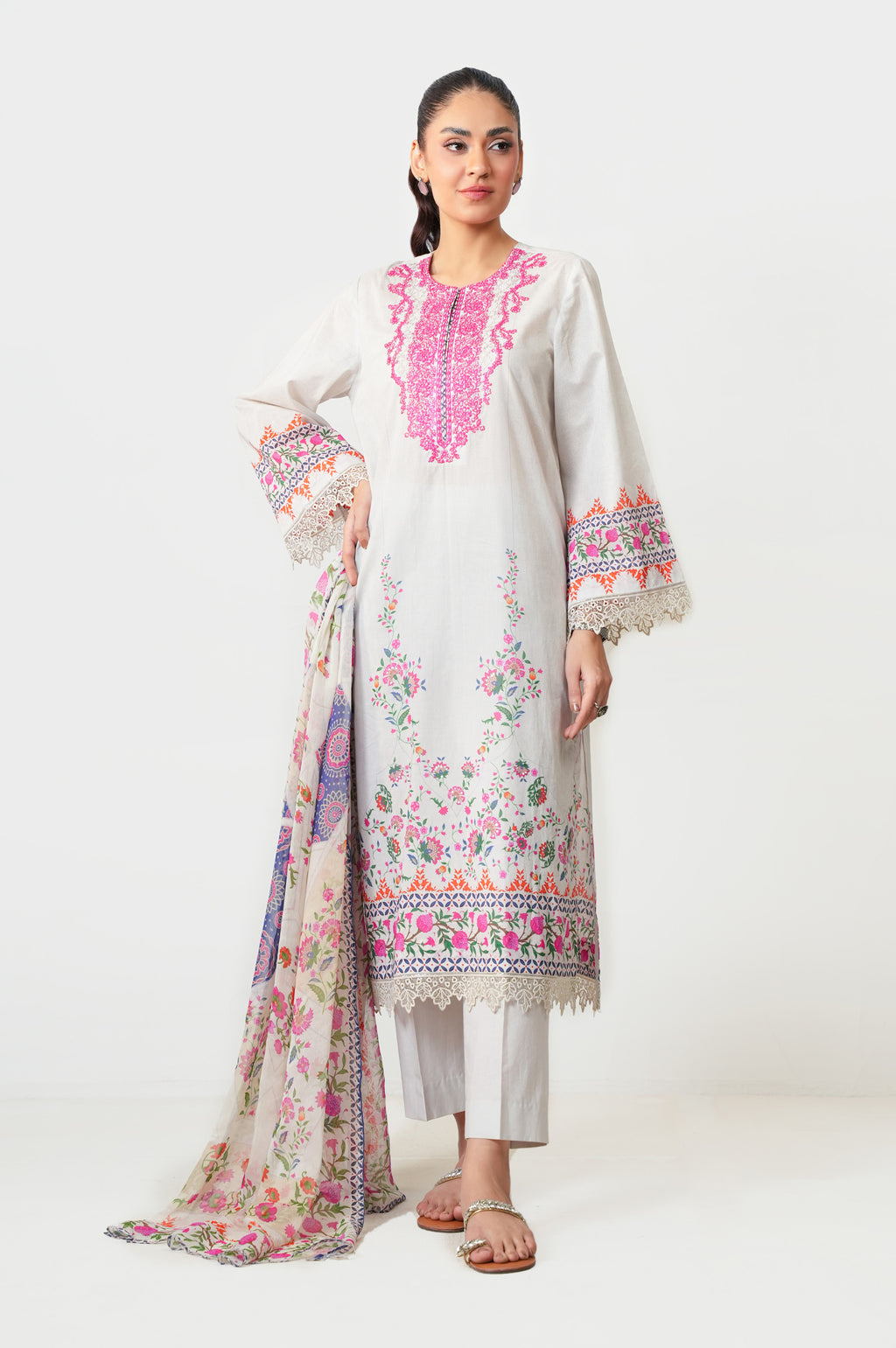 UNSTITCHED EMBROIDERED SUIT