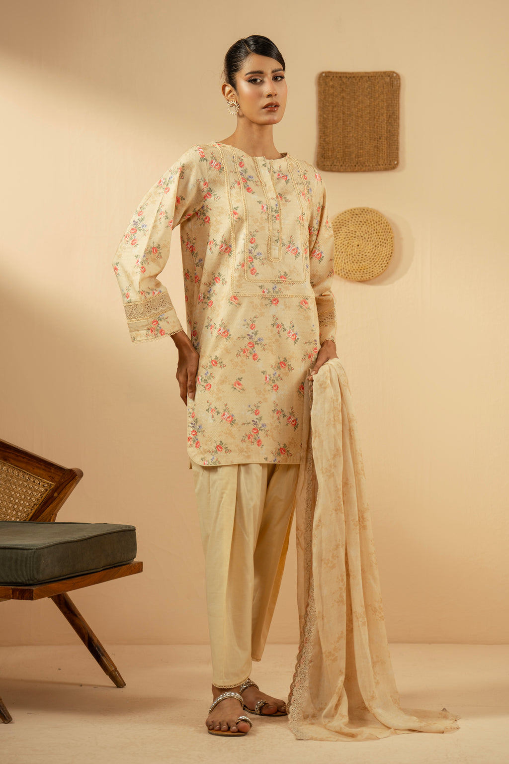 EMBROIDERED LAWN UNSTITCHED 3 PIECE SUIT