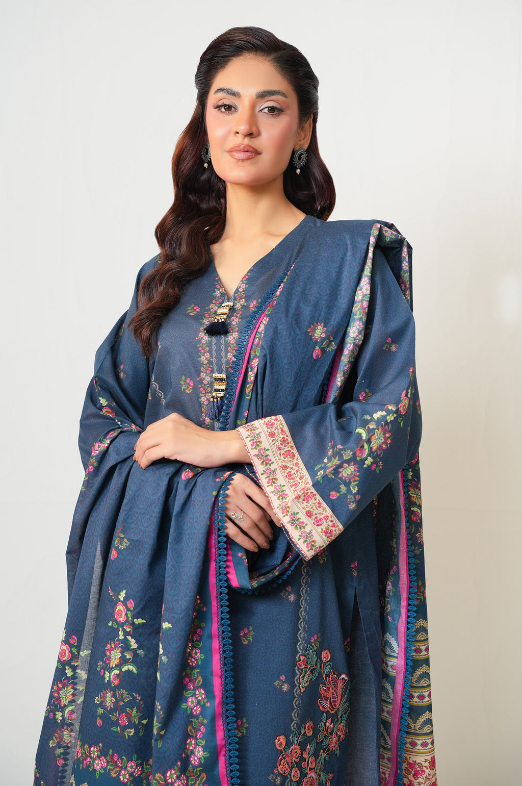 UNSTITCHED EMBROIDERED SUIT