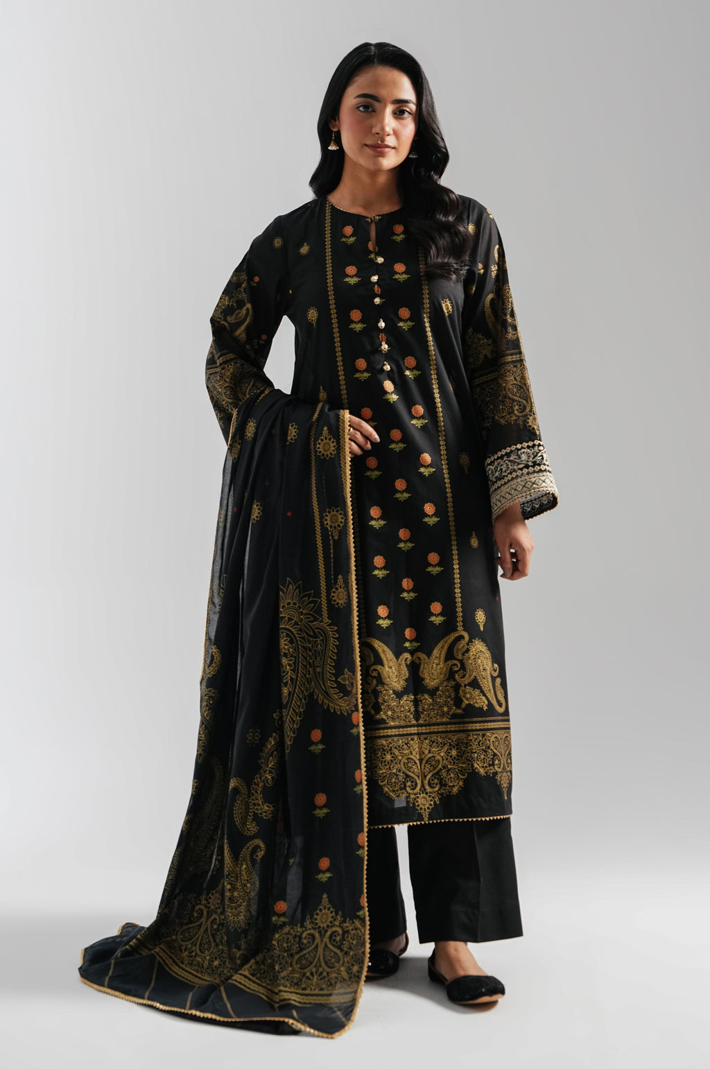 EMBROIDERED SUIT
