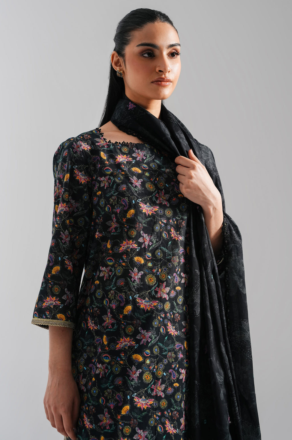 UNSTITCHED PRINTED SUIT
