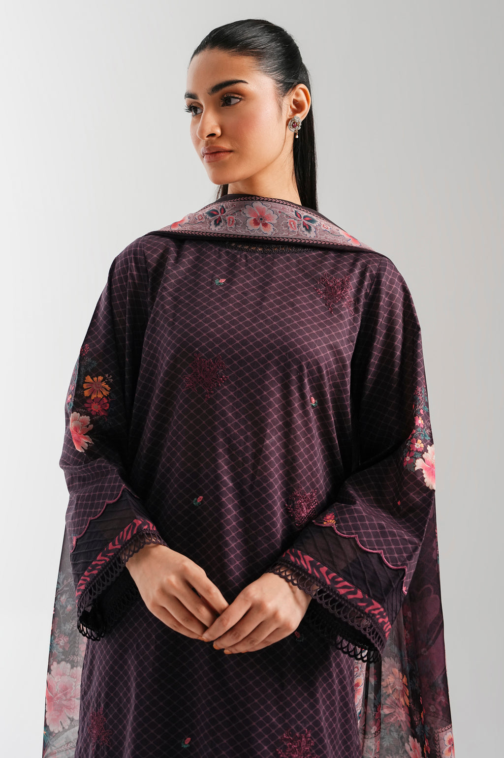 UNSTITCHED EMBROIDERED SUIT