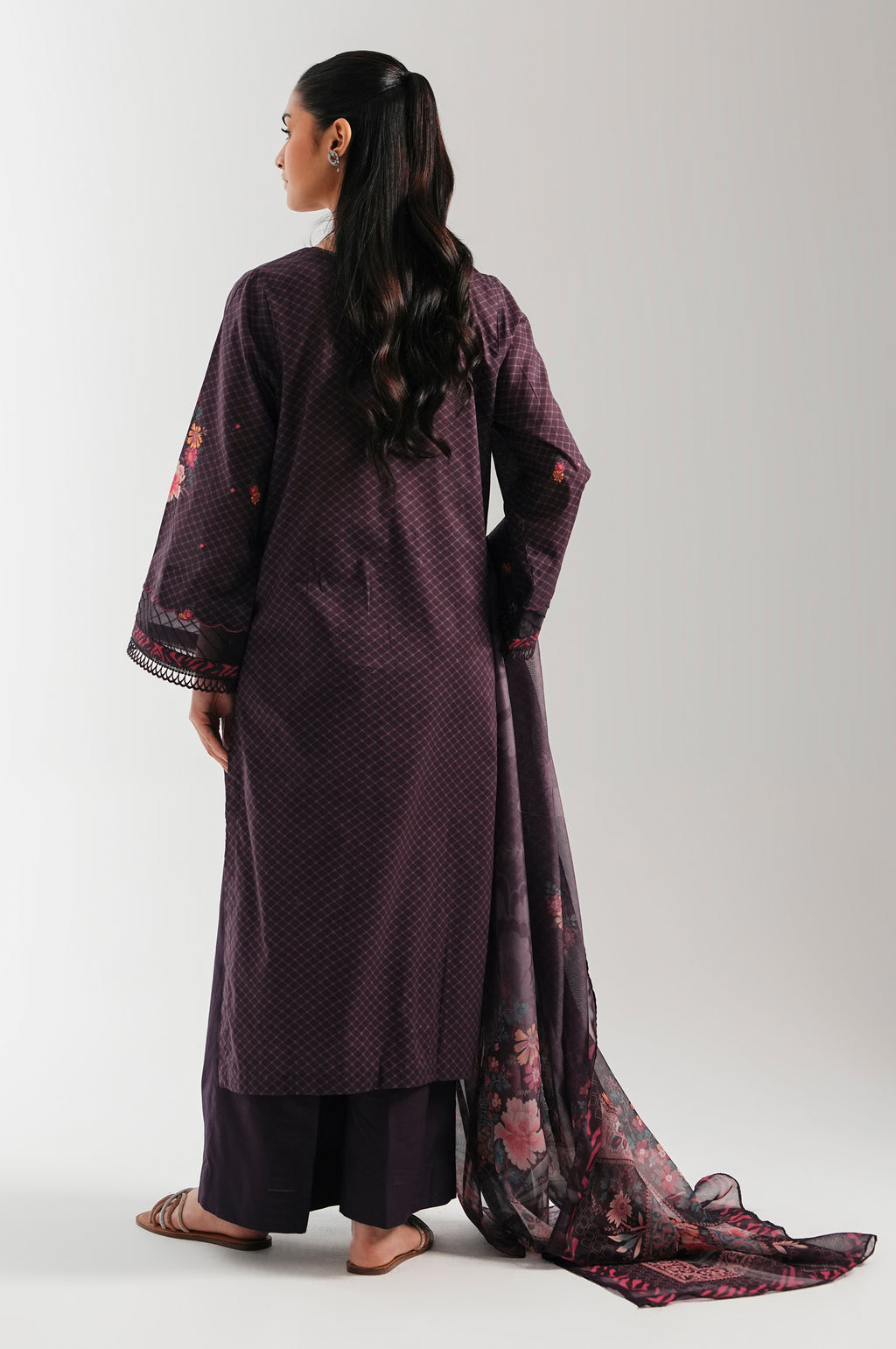 UNSTITCHED EMBROIDERED SUIT