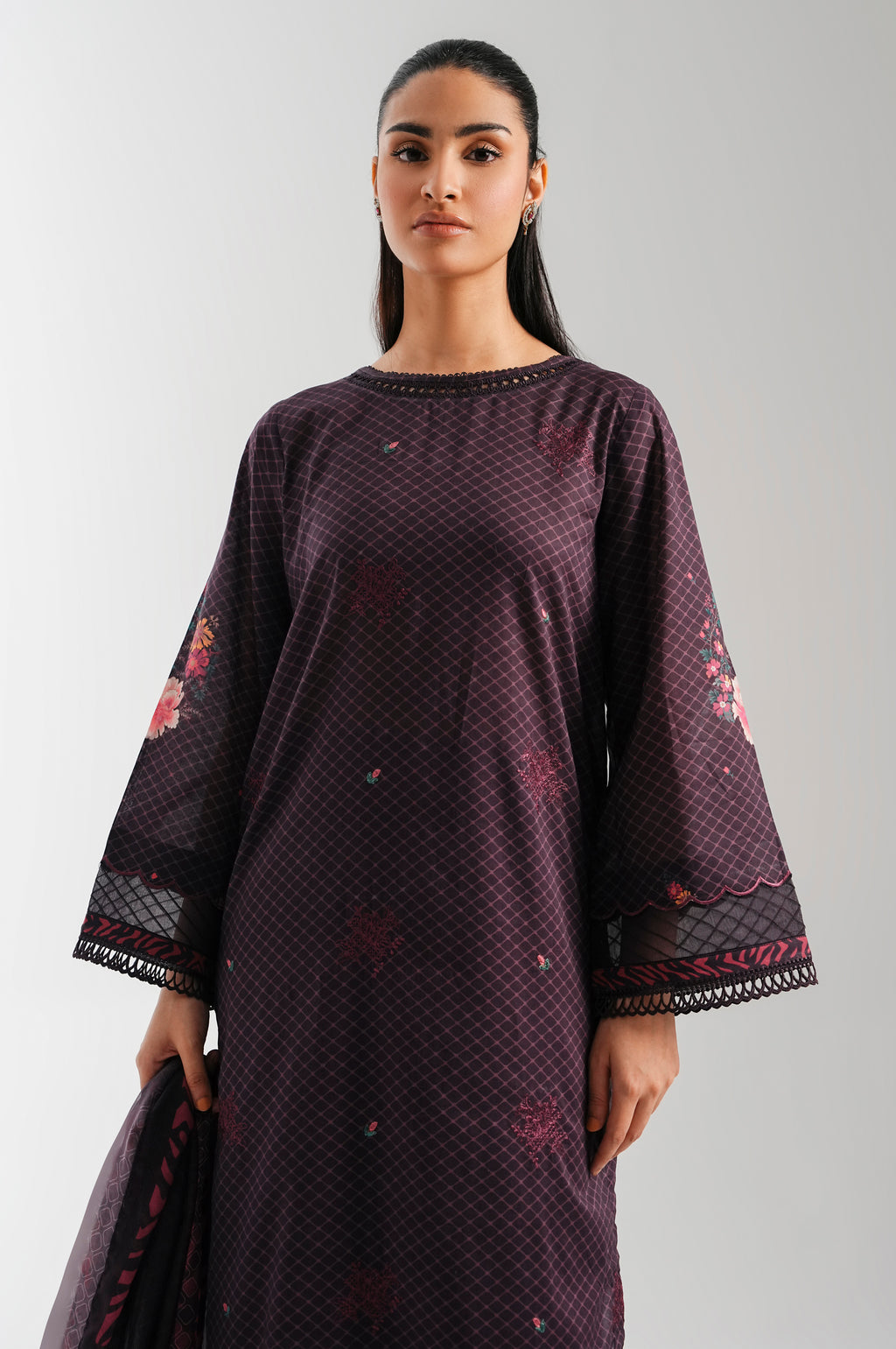 UNSTITCHED EMBROIDERED SUIT