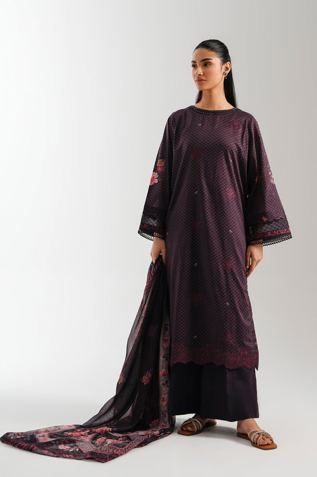 UNSTITCHED EMBROIDERED SUIT