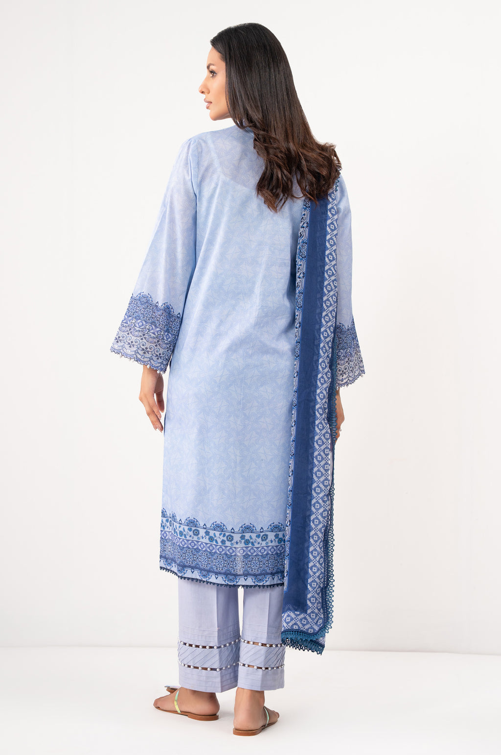 UNSTITCHED EMBROIDERED SUIT