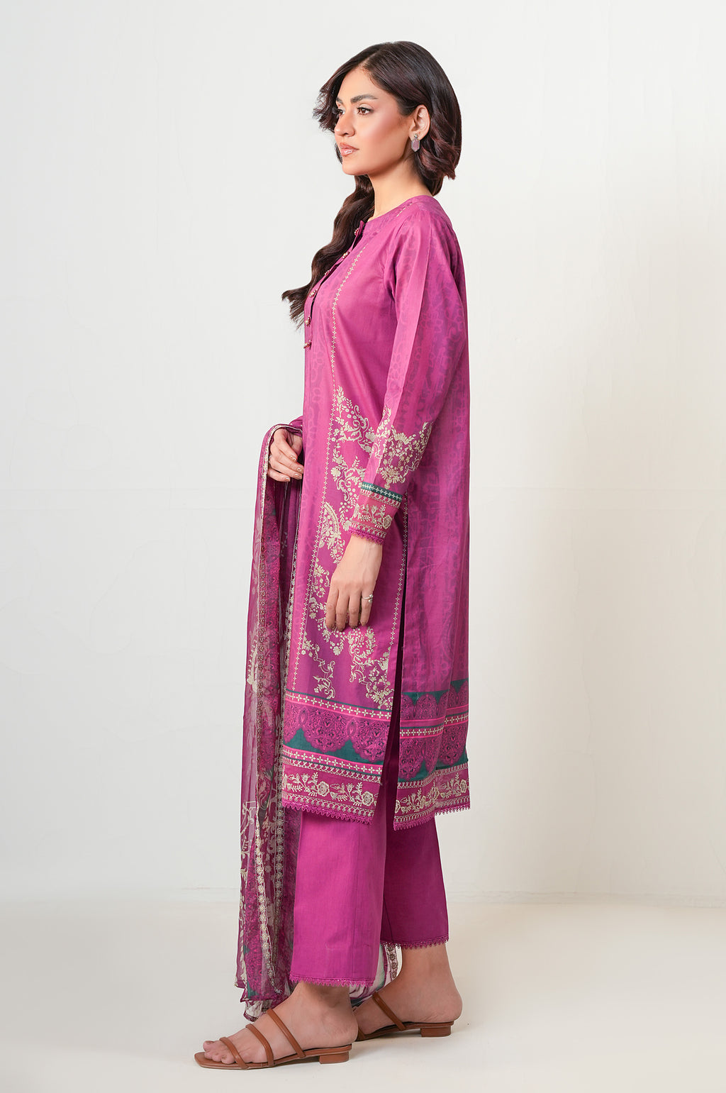 UNSTITCHED EMBROIDERED SUIT